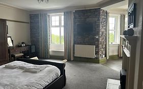 Broadway Country House
